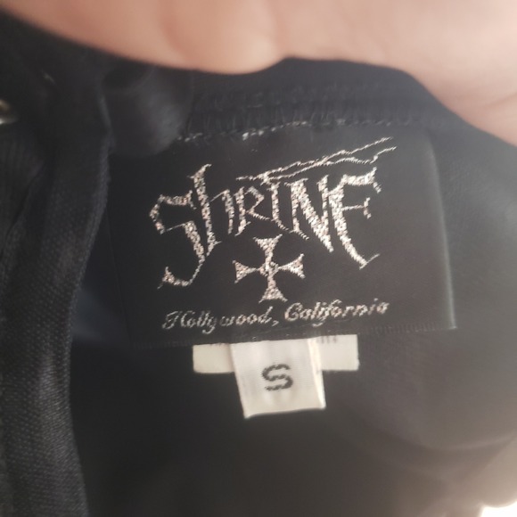 Sold‎ - Picture 5 of 13